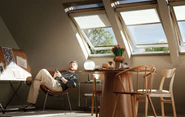 Elektryczne okno dachowe z WiFi i czujnikiem deszczu – poznaj wszystkie jego funkcje